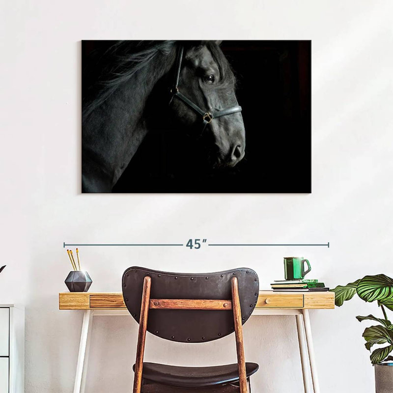 Brampt Horse Head, 26" H x 39" W