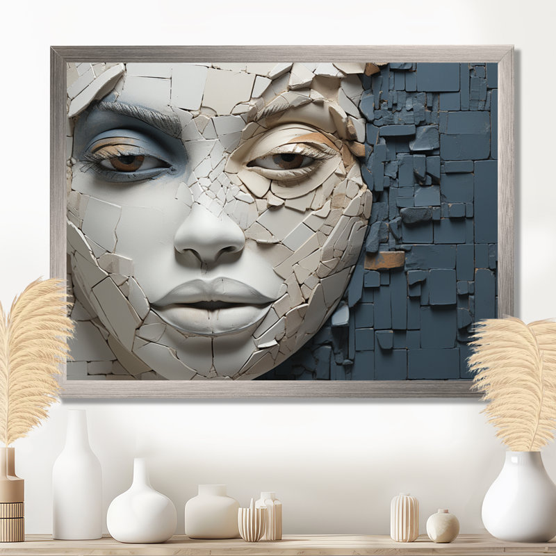 «Blue and beige», femme africaine, collage - art africain, décoration murale, H 34 po x l 44 po x P 1,5 po, Cadre argenté