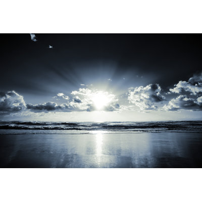 «Dark Sunrise» - Photographie sur toile tendue