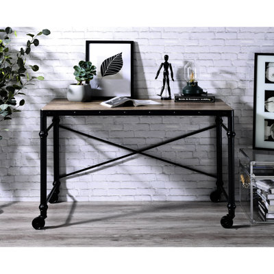 Bureau rustique en chêne et noir avec support en métal, l 47 po x P 23 po x H 30 po, 38 lb, aspect industriel, bois composite, roues pour structure à déplacement facile, espace pour les genoux l 21 po x H 28 po, capacité de poids de 70 lb, style