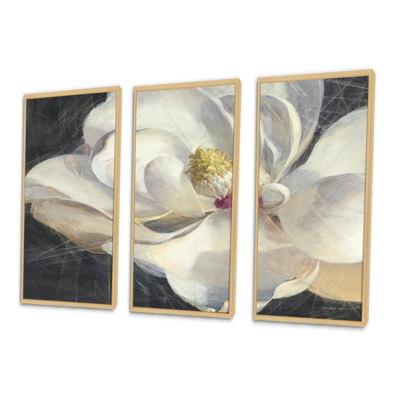 «Vivid White Magnolia IV - Shabby Elegance», ensemble de 3 toiles encadrées, Or, H 20 po x l 36 po x P 1 po