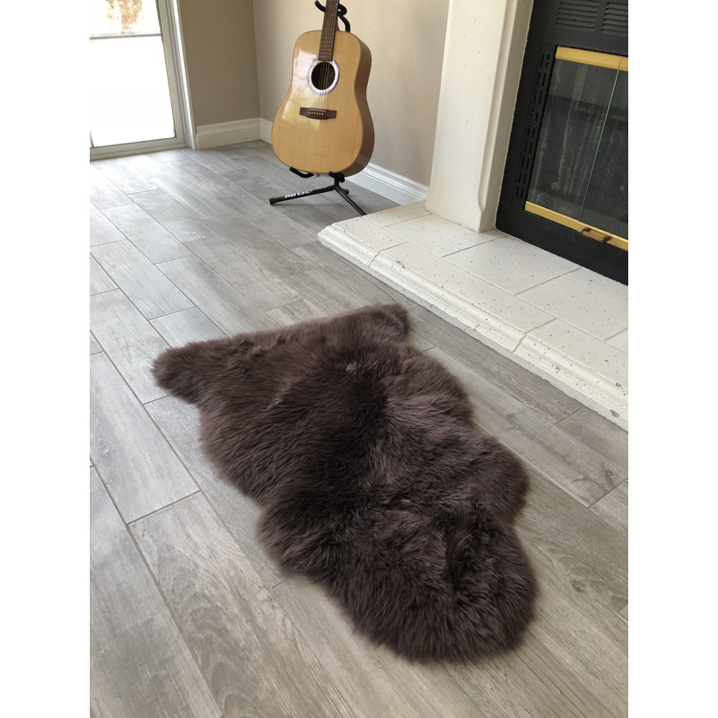 Amaranta Performance Sheepskin Indoor Rug, Novelty 2' x 3'