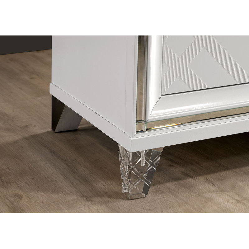 Waldrup 64.5'' W 6 - Drawer Dresser, White