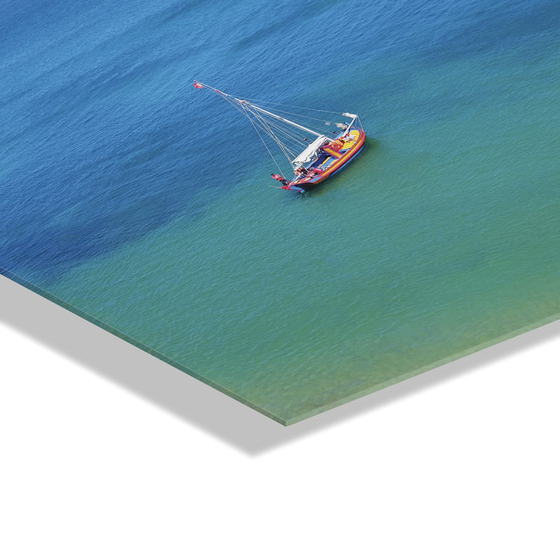«A Lagos Sail» par Rachel Bolgov, art mural acrylique flottant