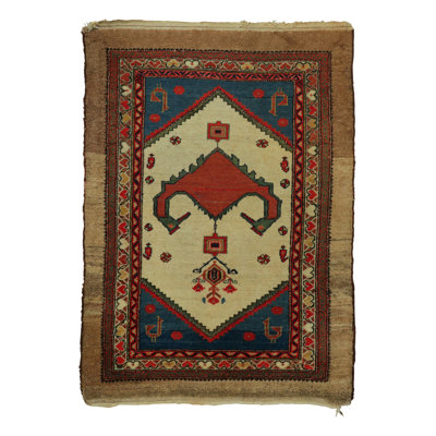 Antique  Serapi Rug, Beige With Red Geometric Medallion - Rug & Kilim