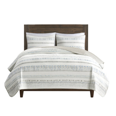 Taupe/blue Microfiber Seersucker Quilt , Full/queen, For A Peaceful Bedroom Geometric Print Quilt, Taupe/blue, Full/queen Bedding