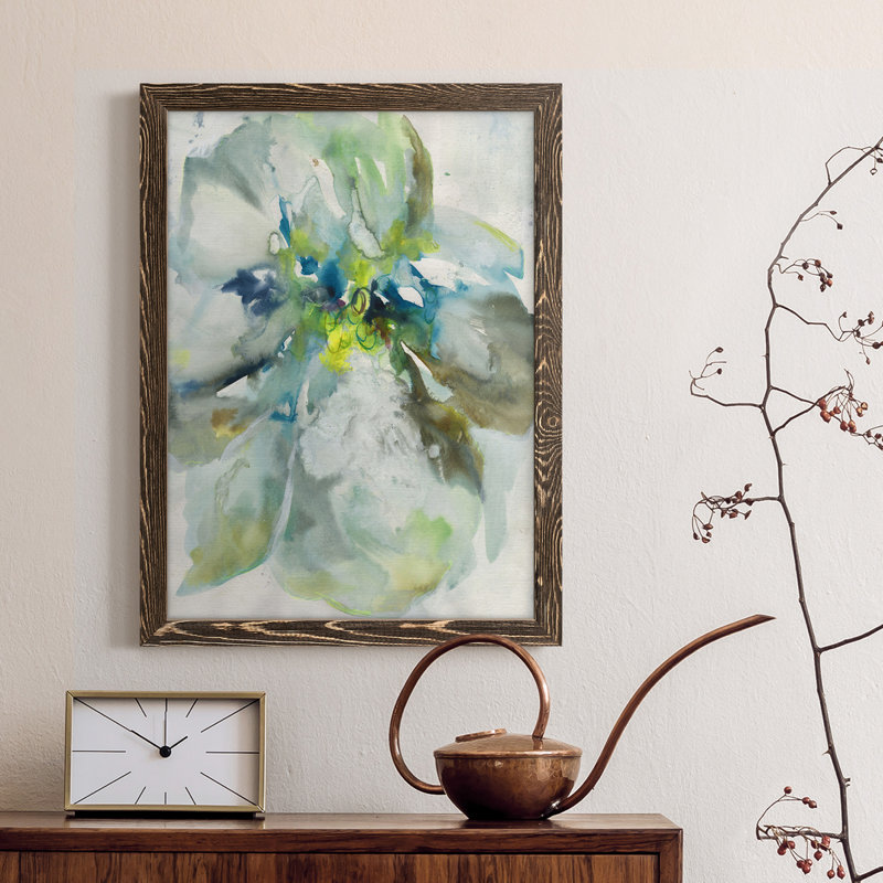Peut-être Petunias I - peinture sur toile encadrée, H 32 po x l 23 po x P 1 po, Noyer
