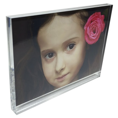 Overmere 6 X 4 , 4 X 6" Picture Frame, 1/2" ThickMatte Plastic Magnetic Frame in Clear
