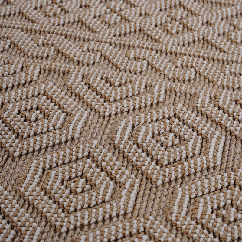 6' X 9' Geometric Indoor / Outdoor Area Rug, Rectangle 6'7" x 7'9"