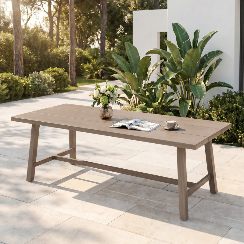 Table de salle à manger d'extérieur