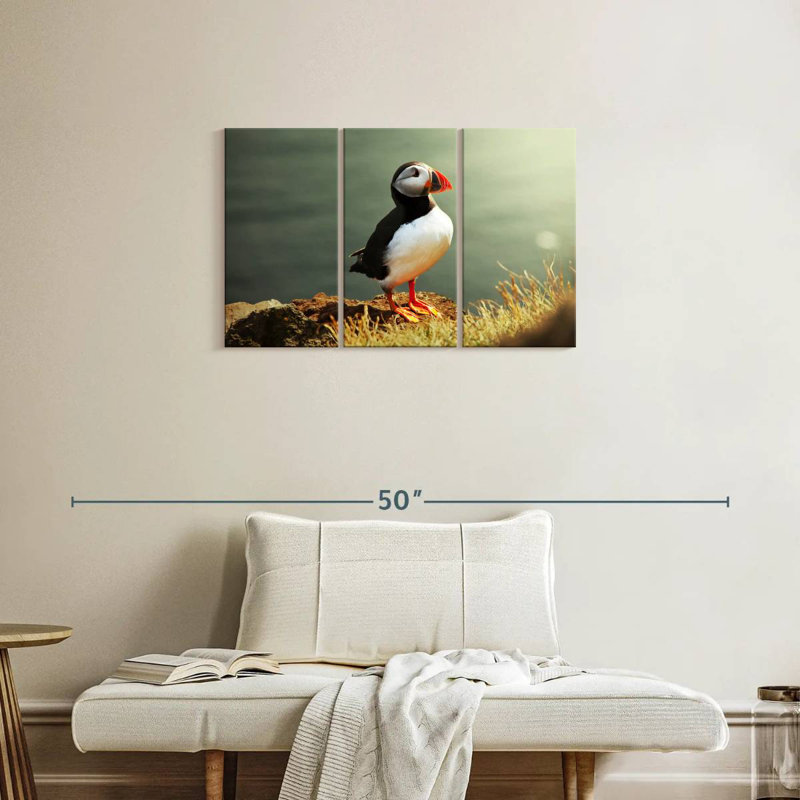 Brampt Proud Puffin, 20" H x 33" W