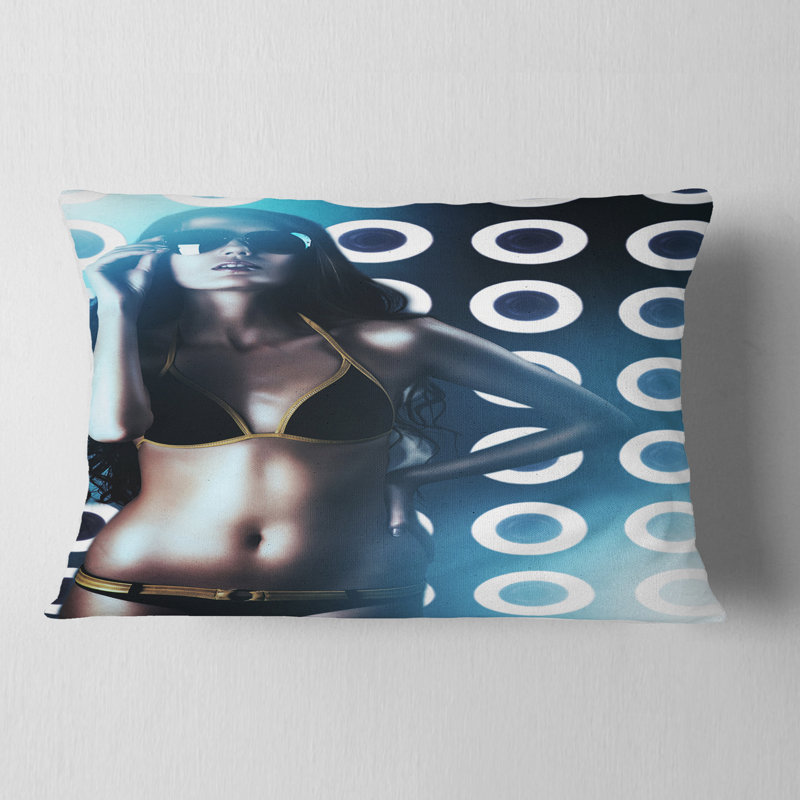 Coussin lombaire de femme chaude