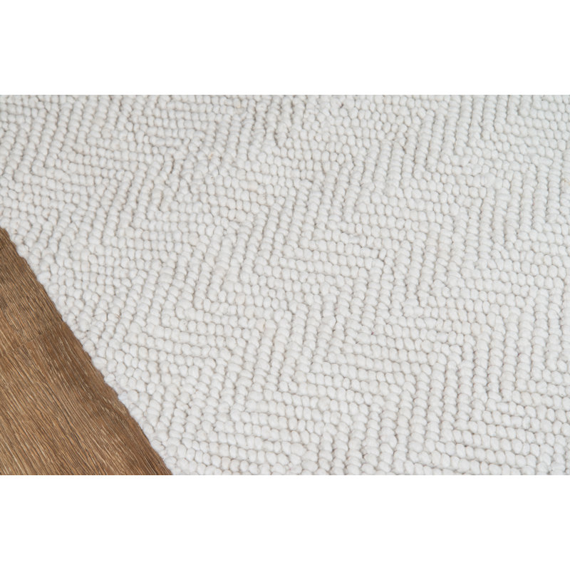 Ledgebrook Area Rug in Ivory, Runner 2'3" x 8'