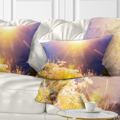 Coussin décoratif à fleurs du paysage champêtre au coucher du soleil