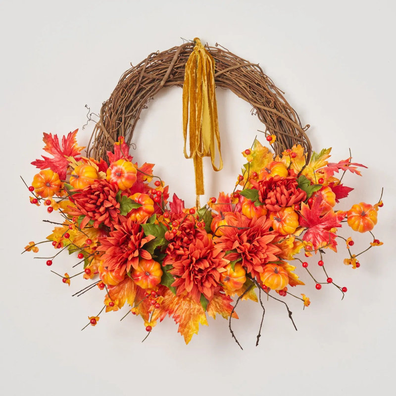 Fall Grandeur - Mini guirlande de citrouille orange, baies douces-amères, maman, dahlia et feuille d'érable avec boucle en velours