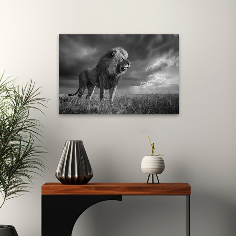 Egger – SavannaLion, 16" H x 24" W