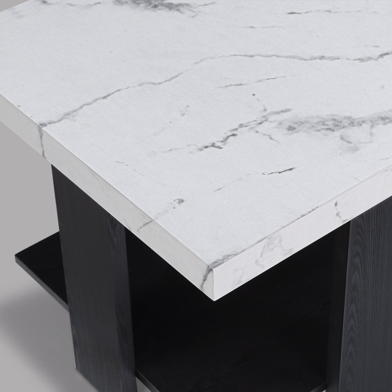 Ensemble de 3 tables basses et tables de bout en faux marbre pour un décor de salon élégant