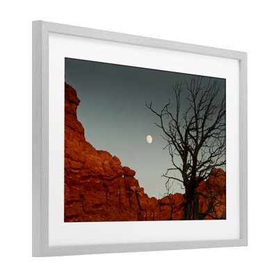 «Full Moon Canyon», reproduction d'art sous verre encadrée par Sally Linden