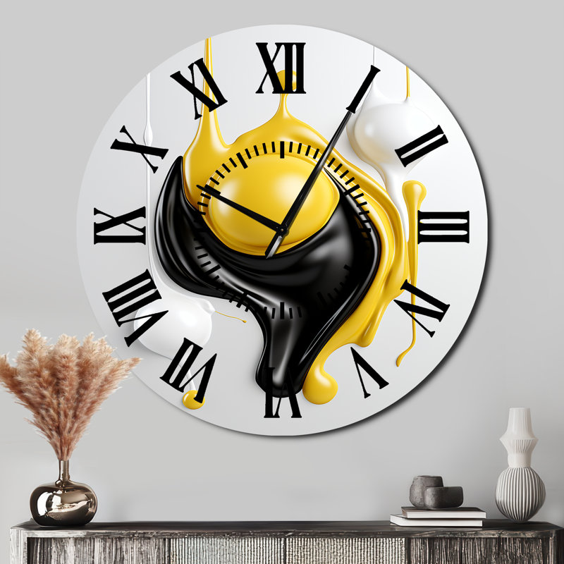 Horloge murale, Surdimensionné
