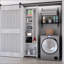 Armoire balai blanche avec tablettes de rangement