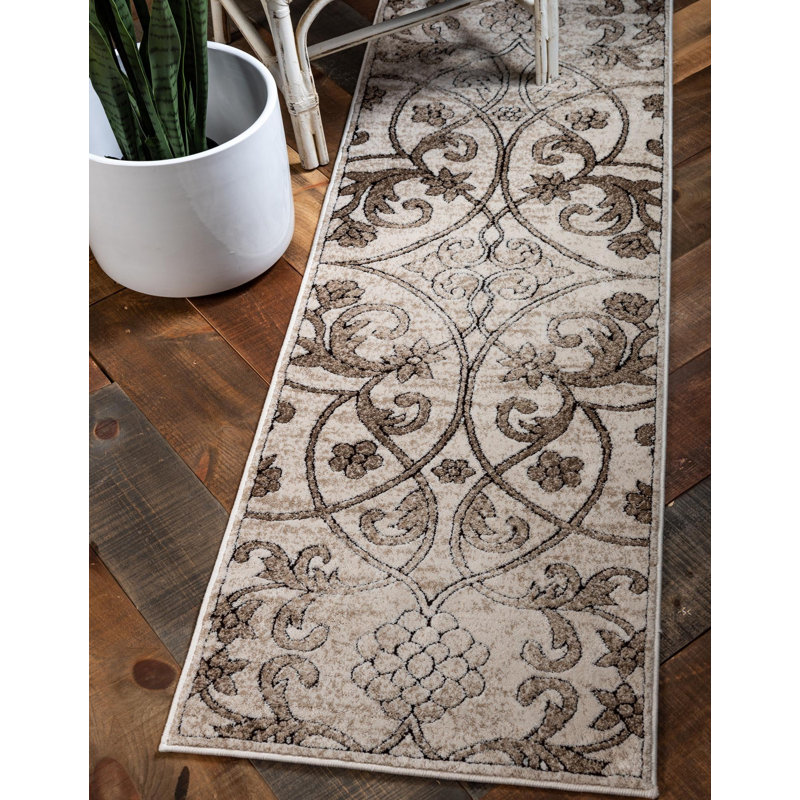 Emigdio Oriental Indoor Rug, Runner 2'6" x 13'1"