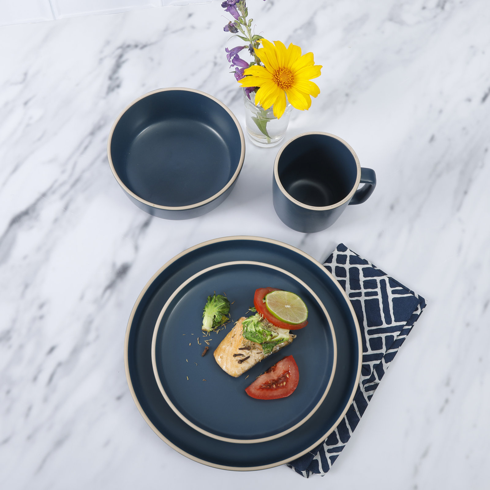 Zuma 16 Piece Dinnerware Set, Service for 4, Cobalt