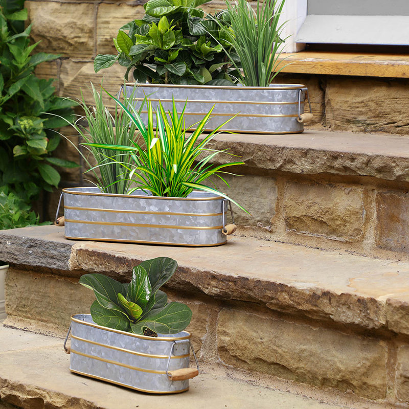Coffield Metal Pot Planter
