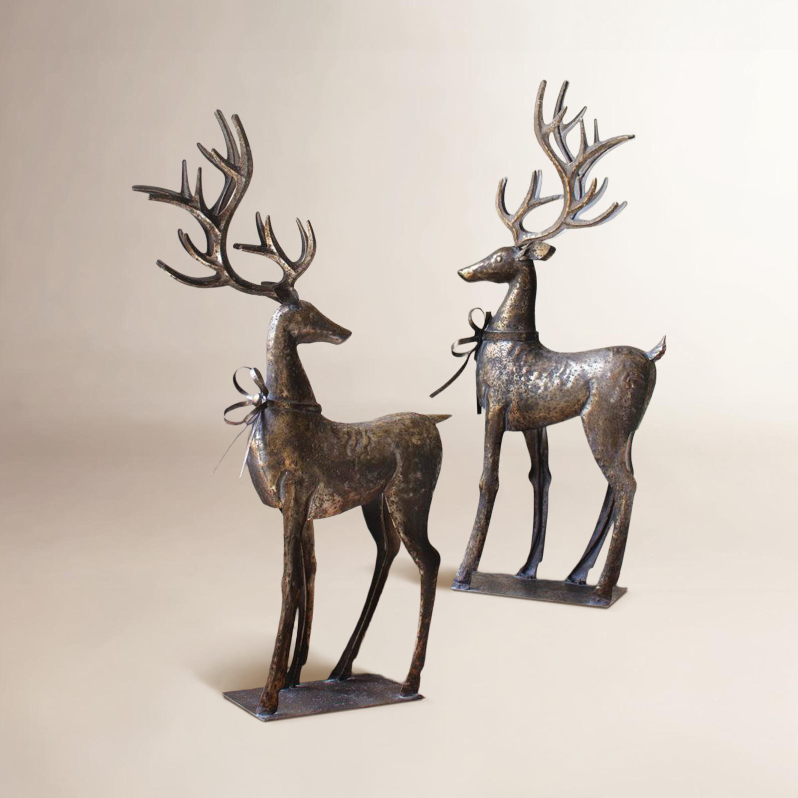 2-Piece Rustic Metal Reindeer Figurine Set
