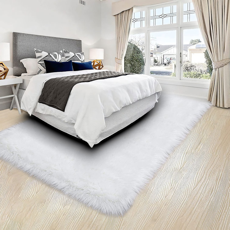 Heustis Faux Sheepskin Indoor Rug