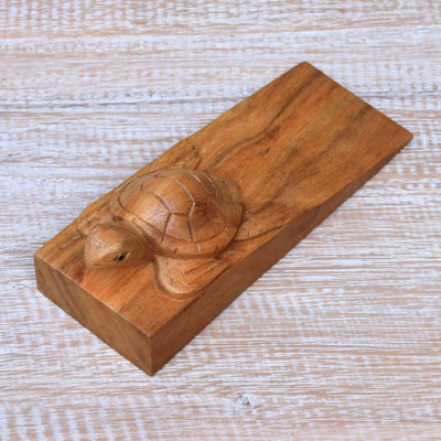 Gamino Baby Turtle Wood Wedge Floor Stop