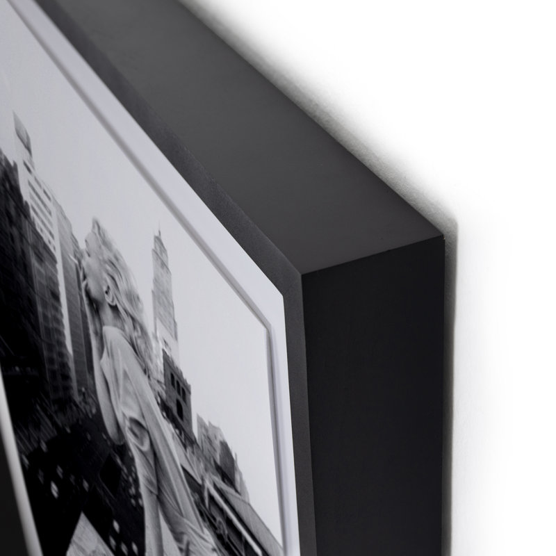 MARILYN ON THE ROOF II BY GETTY IMAGES, 24" H x 18" W x 1.5" D