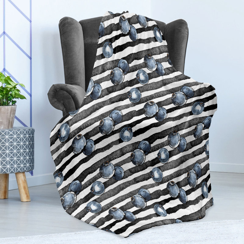 Ambesonne Fruit Fleece Throw Blanket Fresh Blueberries Patterns Multicolor, 50" W x 60" L