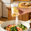 Bouteille d'eau de cuisine Shaker-132052833