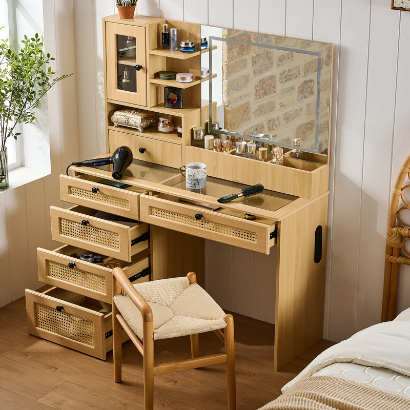 Makeup Vanity - Rattan Vanity With Mirror And Lights