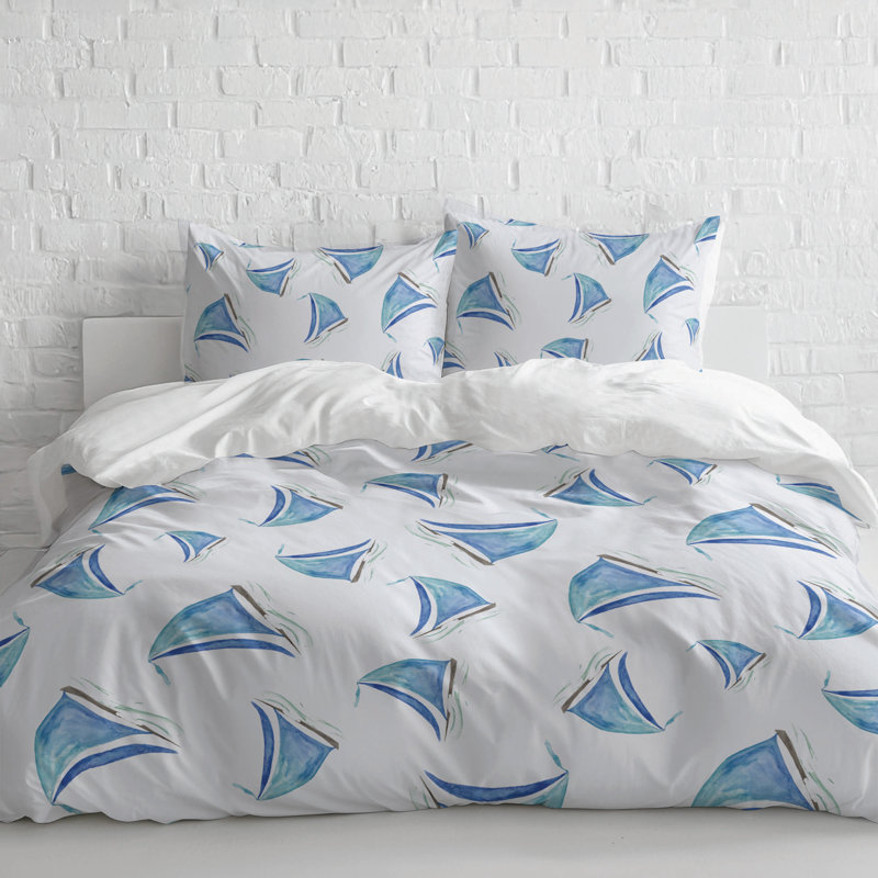 Summer Sailboats 3- Piece Decorative Lightweight Comforter Set, King Comforter + 2 King Pillowcases, White