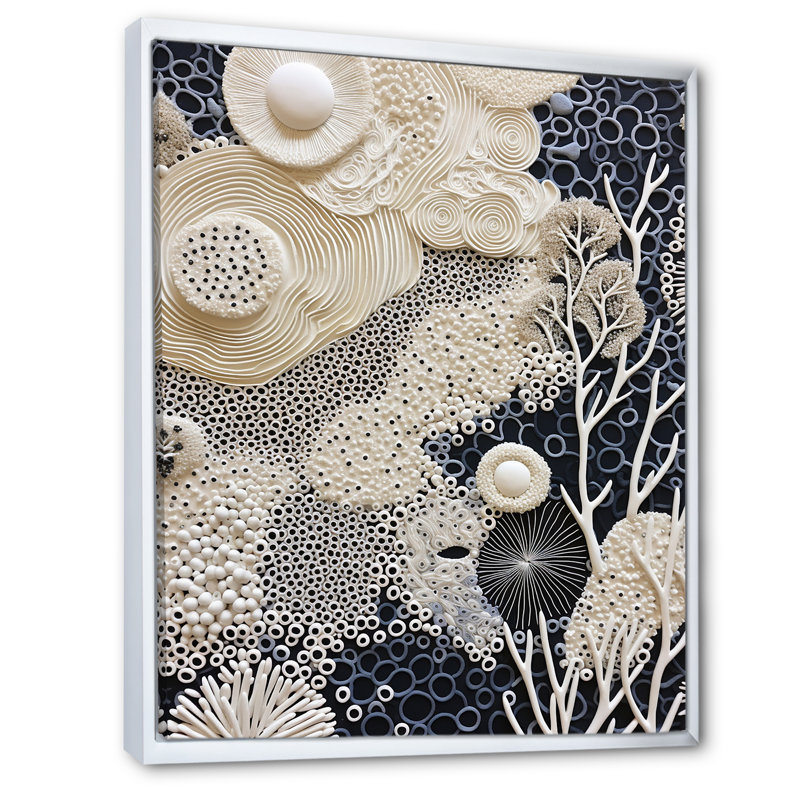 Abstrait corail noir et blanc abstrait IV sur toile, Cadre flottant blanc, H 44 po x l 34 po