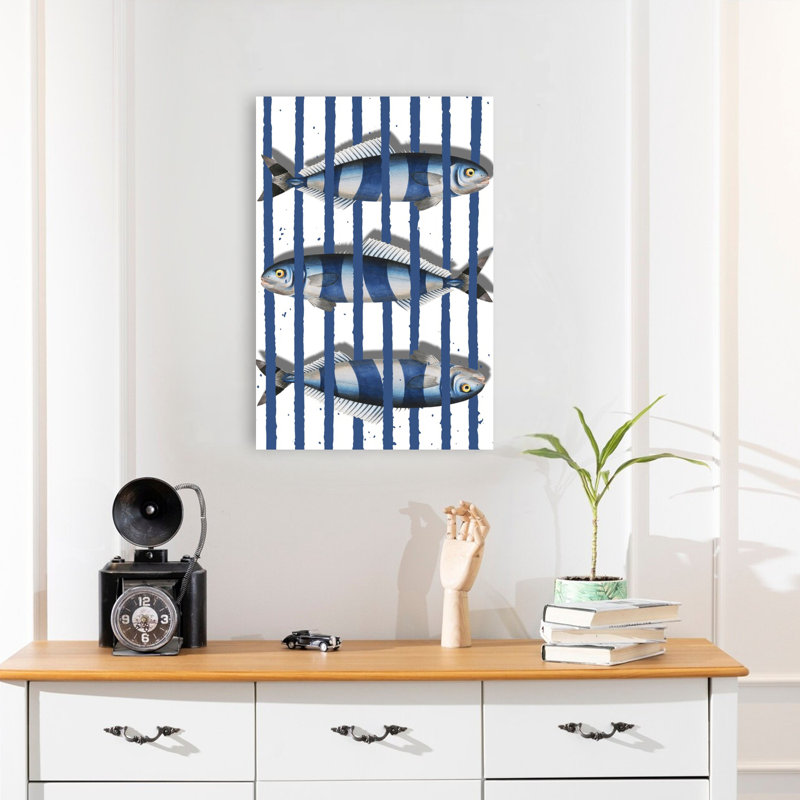 "Blue Striped Fish", H 24 po x l 16 po