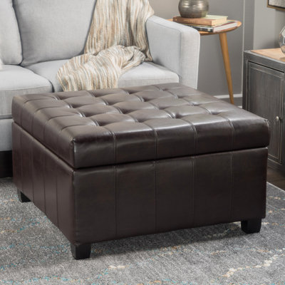 Rangement brun foncé en cuir PU respirant et confortable, conception contemporaine avec couvercle à boutons, amplement pour les coussins, largeur de 29,53 po, profondeur de 30,31 po, lignes gaufrées, charnières, charnières