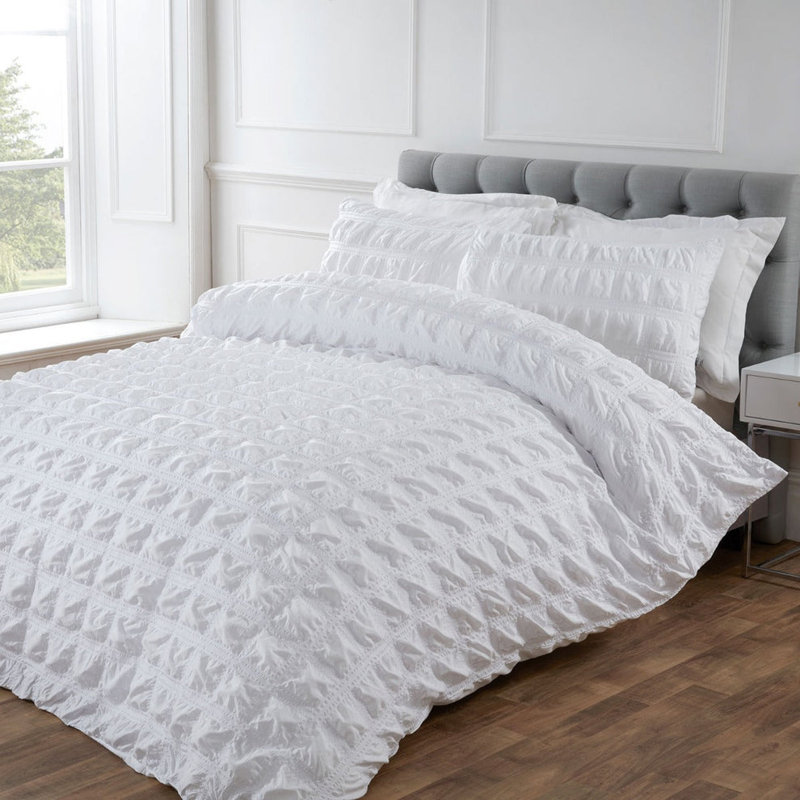 Polyester Solid Colour Duvet Cover Set with Pillowcases Included, Kingsize Duvet + 2 Standard Pillowcases