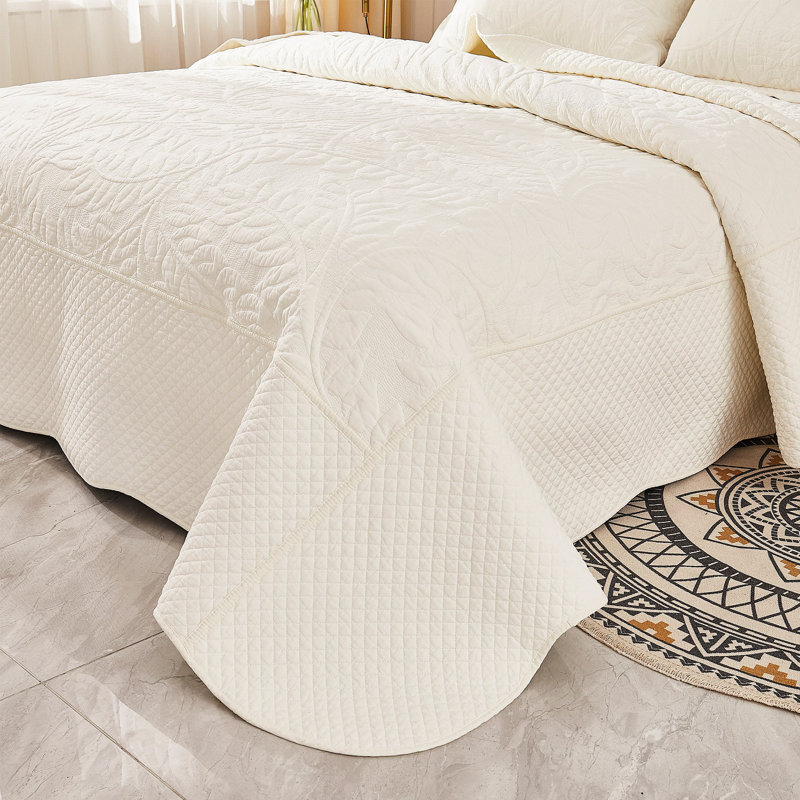Soft White Twin Cotton Floral Quilt and Sham Set