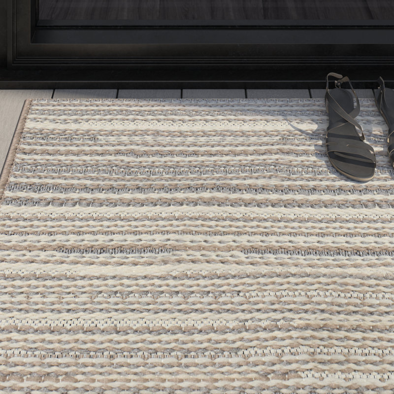 Tapis beige / brun en polypropylène / polyester tissé à la machine Markeith, Rectangle 2 pi x 2 pi 10 po