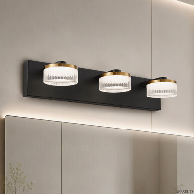 Applique murale de salle de bain moderne de style industriel à 3 lumières, à intensité variable, fini noir mat et laiton, luminaire pour meuble-lavabo