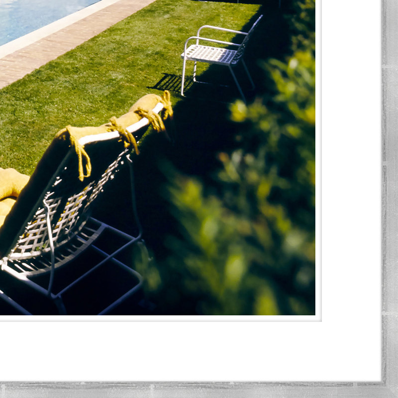 «Pool at Haras de Meautry» par Henry Clarke, photographie encadrée