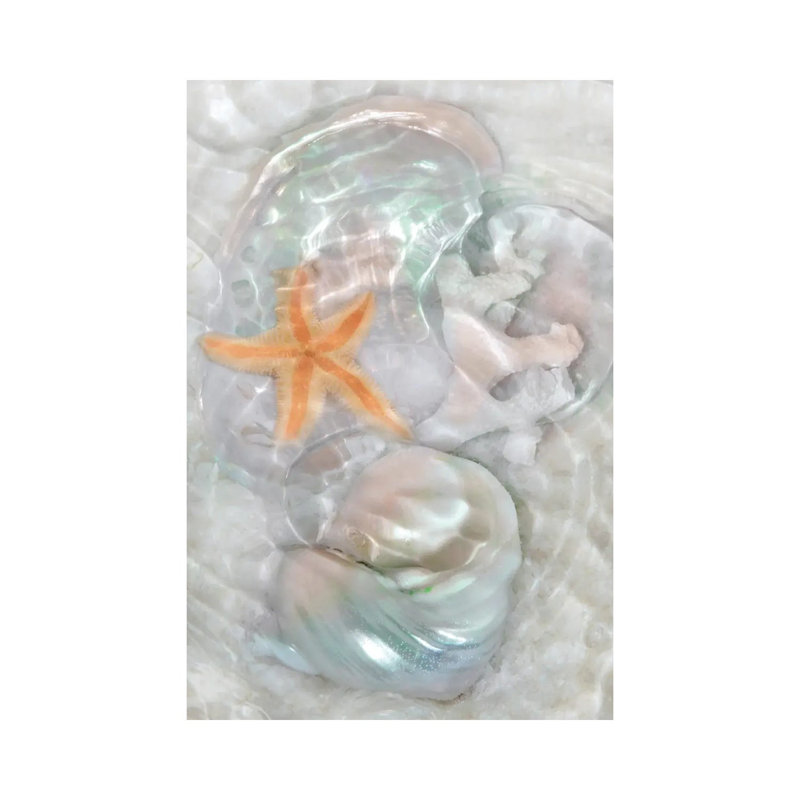 Underwater Light Waves VI par Leda Robertson - photographie sur toile tendue, H 26 po x l 18 po x 1,5 po