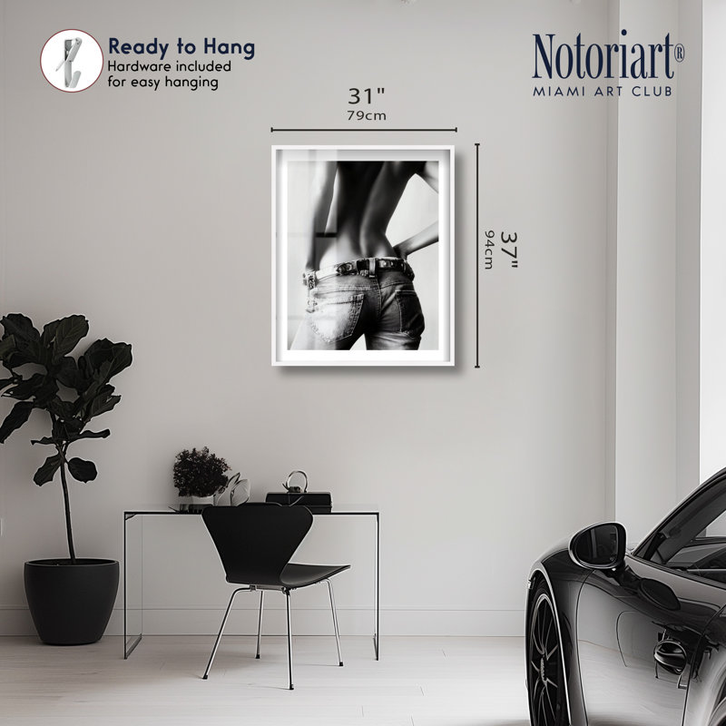 "Denim and Skin Shadowbox", art mural par Notoriart, cadre blanc, 30 x 36, 37"H x 31"W, White Frame