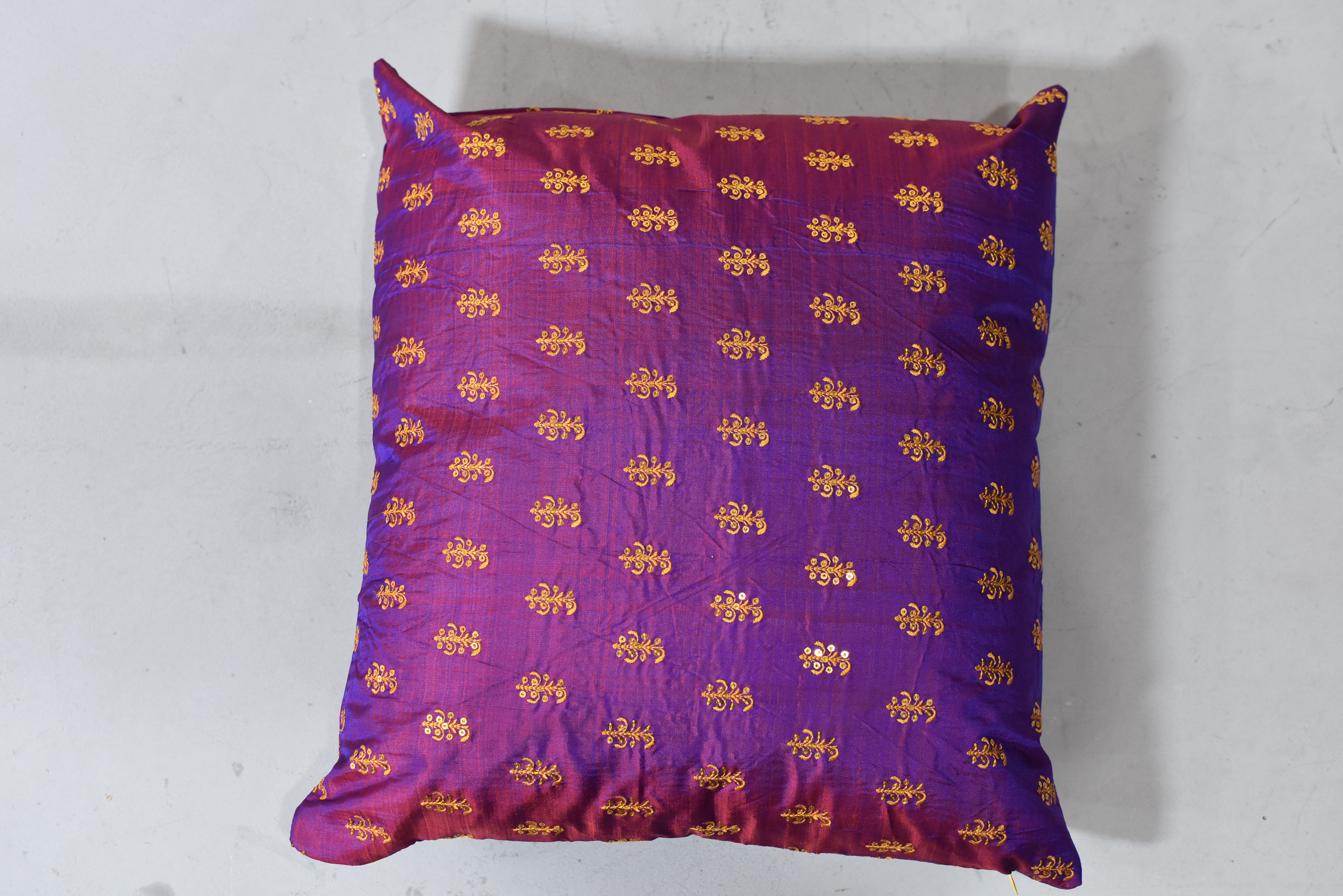 Rosdorf Park Handmade Eco-Friendly 16''X16'' Decorative Cushion