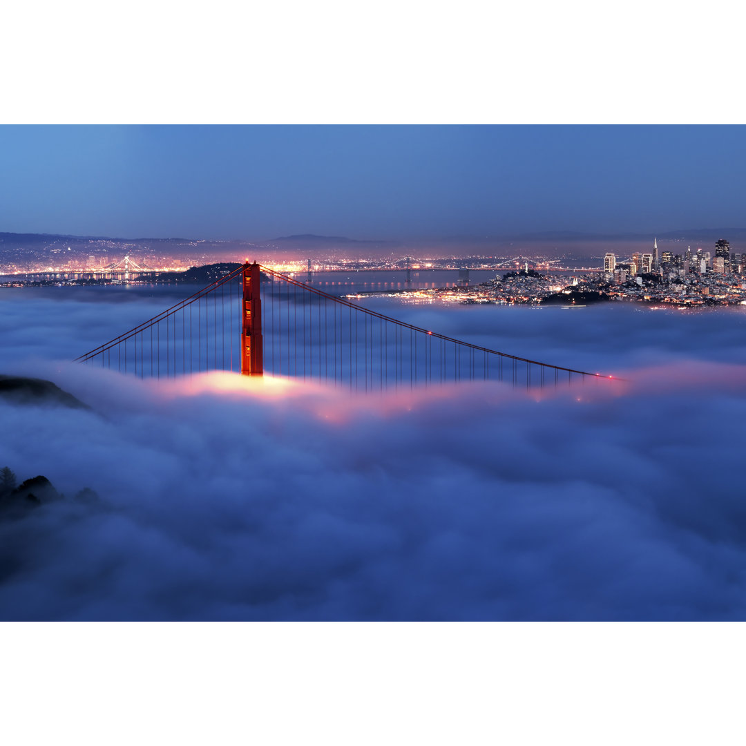 Golden Gate Bridge In Clouds - Leinwandbild auf Wrapped Canvas