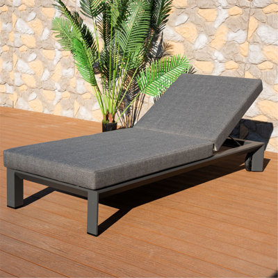 Sun Lounger