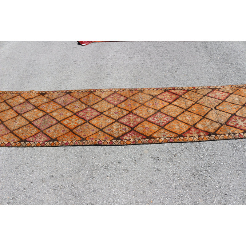 Tapis de couloir turc tissé à la main dans un style rétro idéal pour rehausser votre couloir avec une touche d'élégance bohémienne