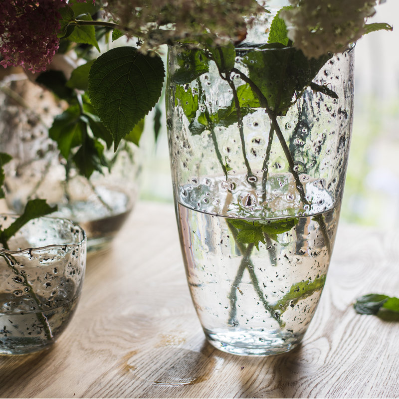 Vase de table en verre Sistrunk, H 11 po x l 6 po x P 6 po